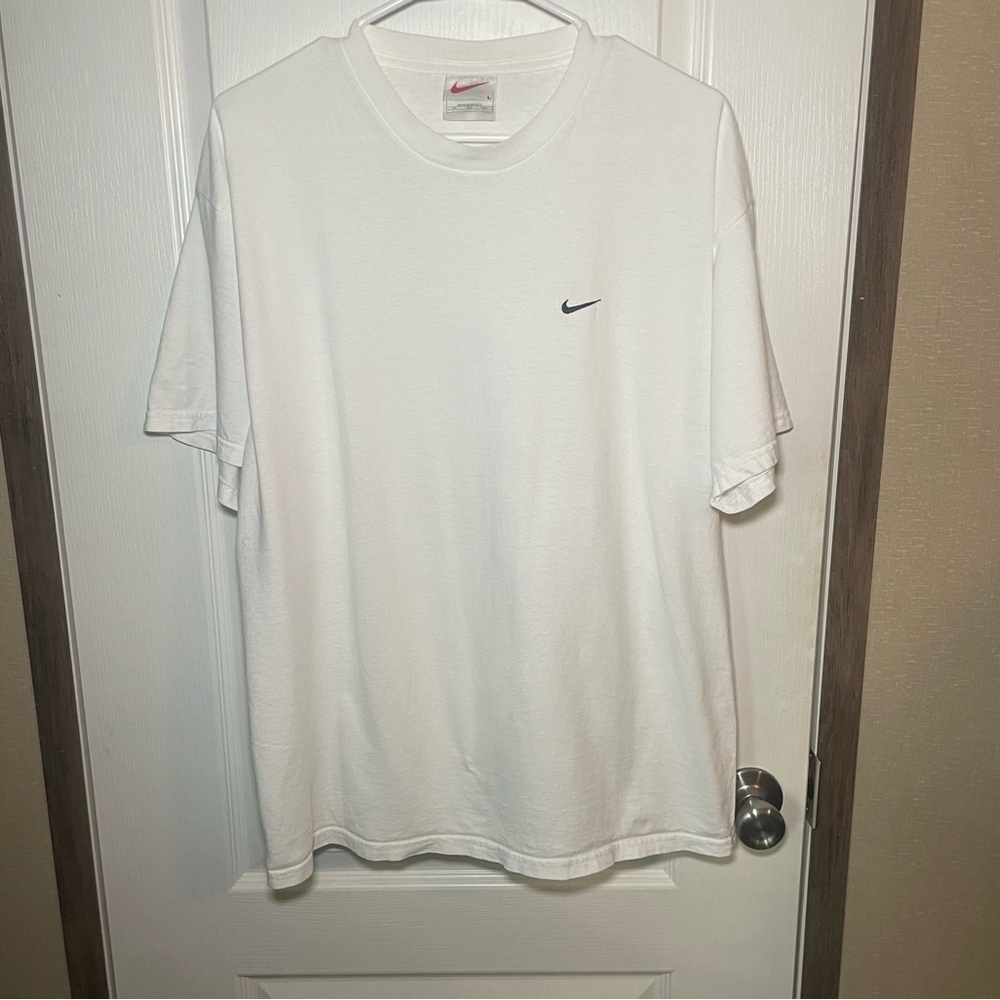 Vintage 90s Nike‎ White T Shirt With Black Embroidered Swoosh Size Large